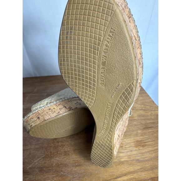 Stuart Weitzman 9.5 Nude Snakeskin Leather Peep Toe Cork Wedge Slingback Sandals - Picture 9 of 12